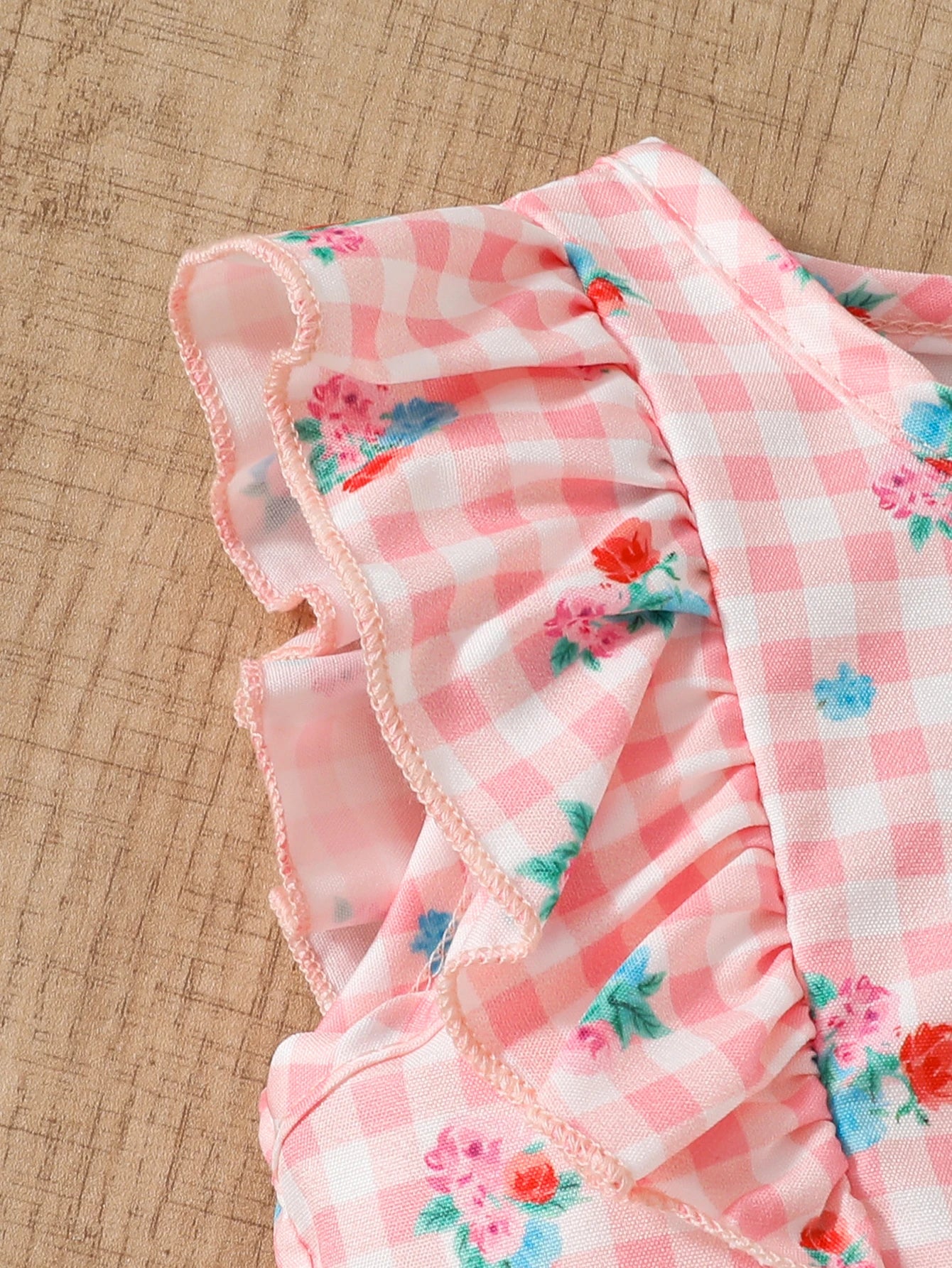 Cute Baby Girl's Summer Bestselling Round Neck Small Flutter Sleeve Infant Baby Romper with Hat, 2-Piece Set